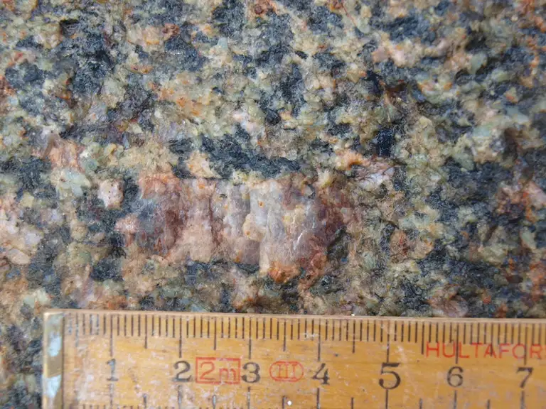 3 cm stort korn af alkalifeldspat